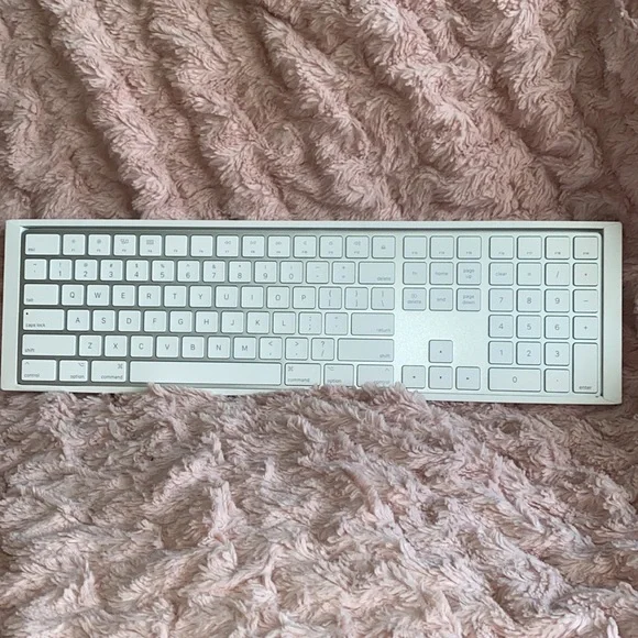 APPLE Magic Keyboard - Picture 6 of 6